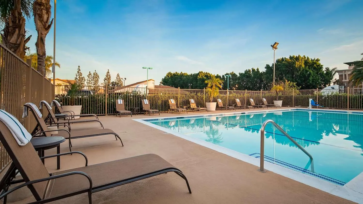 Best Western Plus Ontario Airport & Convention Center Hotel