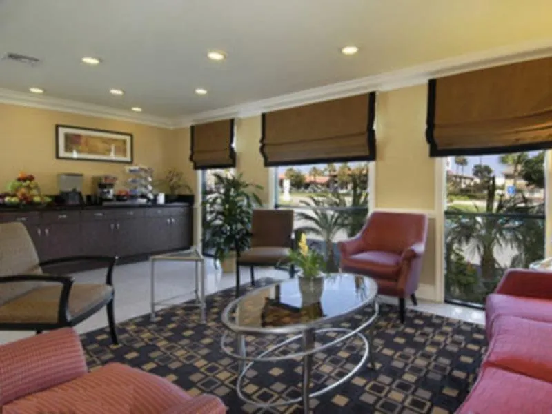 Best Western Plus Ontario Airport & Convention Center 3*,